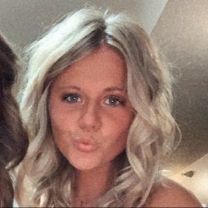 Meet your Posher, Elli